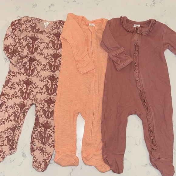Kate Quinn Footie Bundle - Picture 1 of 4